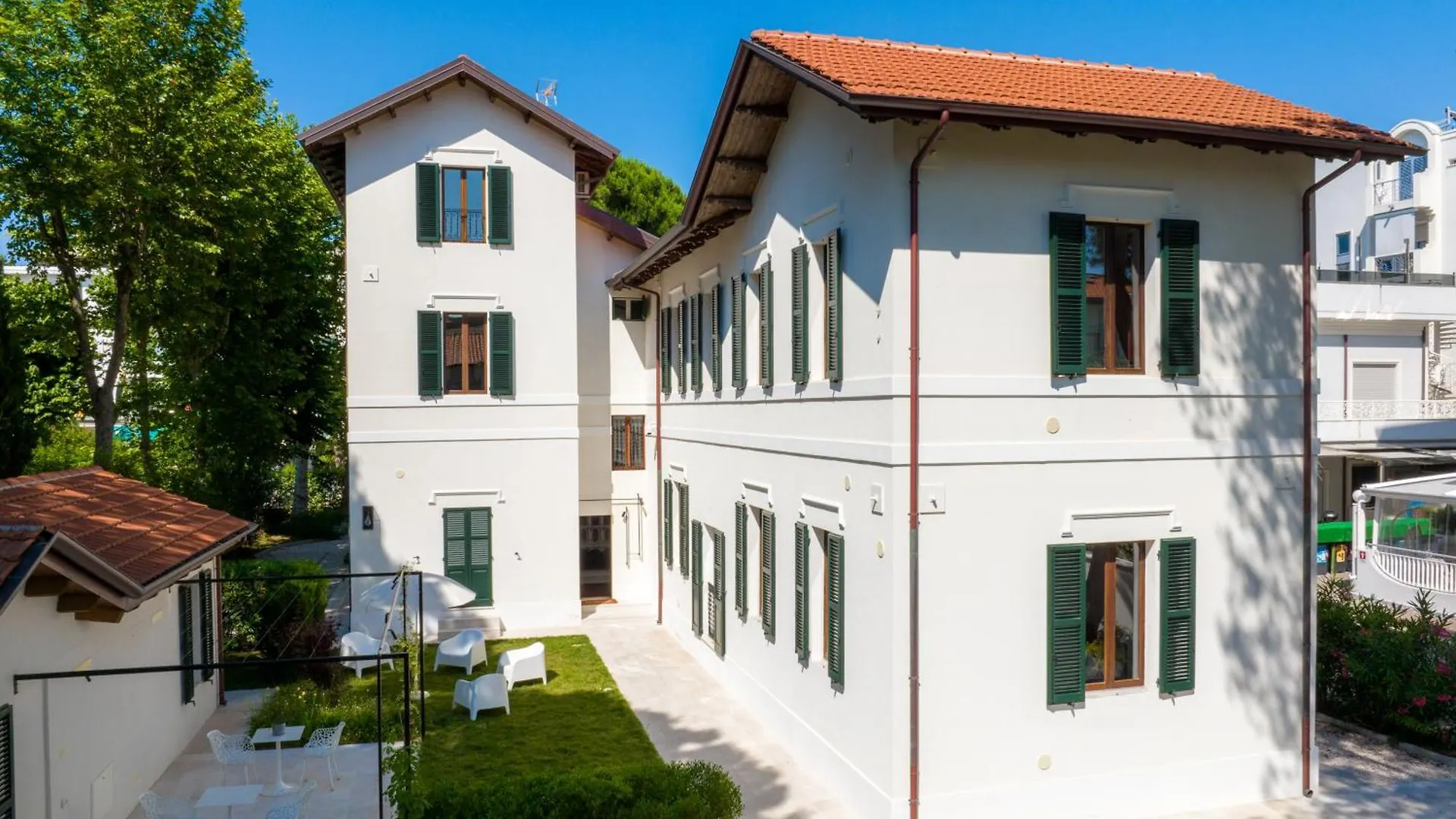 Hotel Select Suites & Spa - Apartments Риччоне