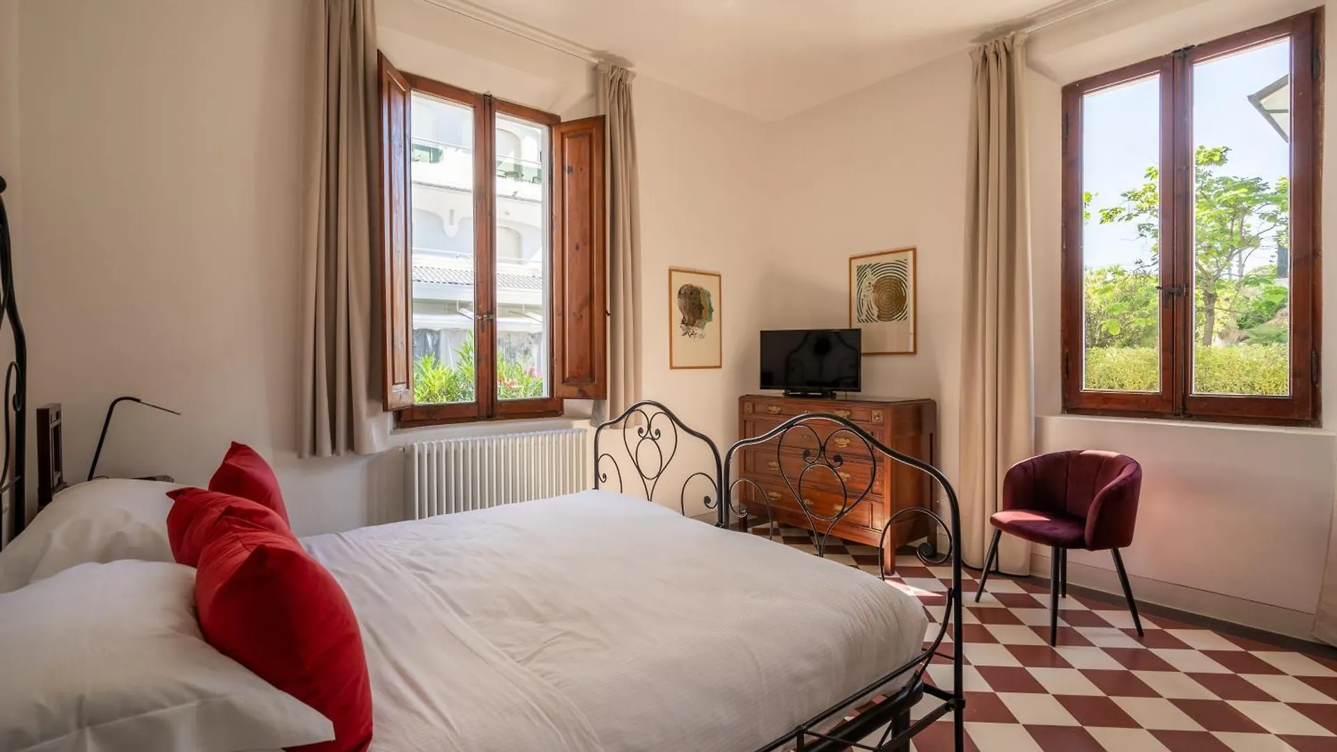 Hotel Select Suites & Spa - Apartments Риччоне 4*,  Италия
