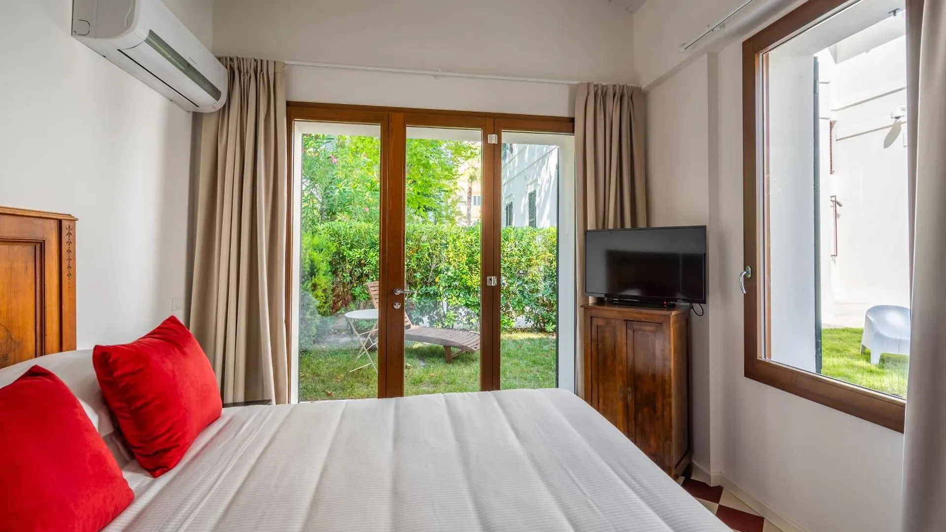 ****  Hotel Select Suites & Spa - Apartments リッチョーネ イタリア