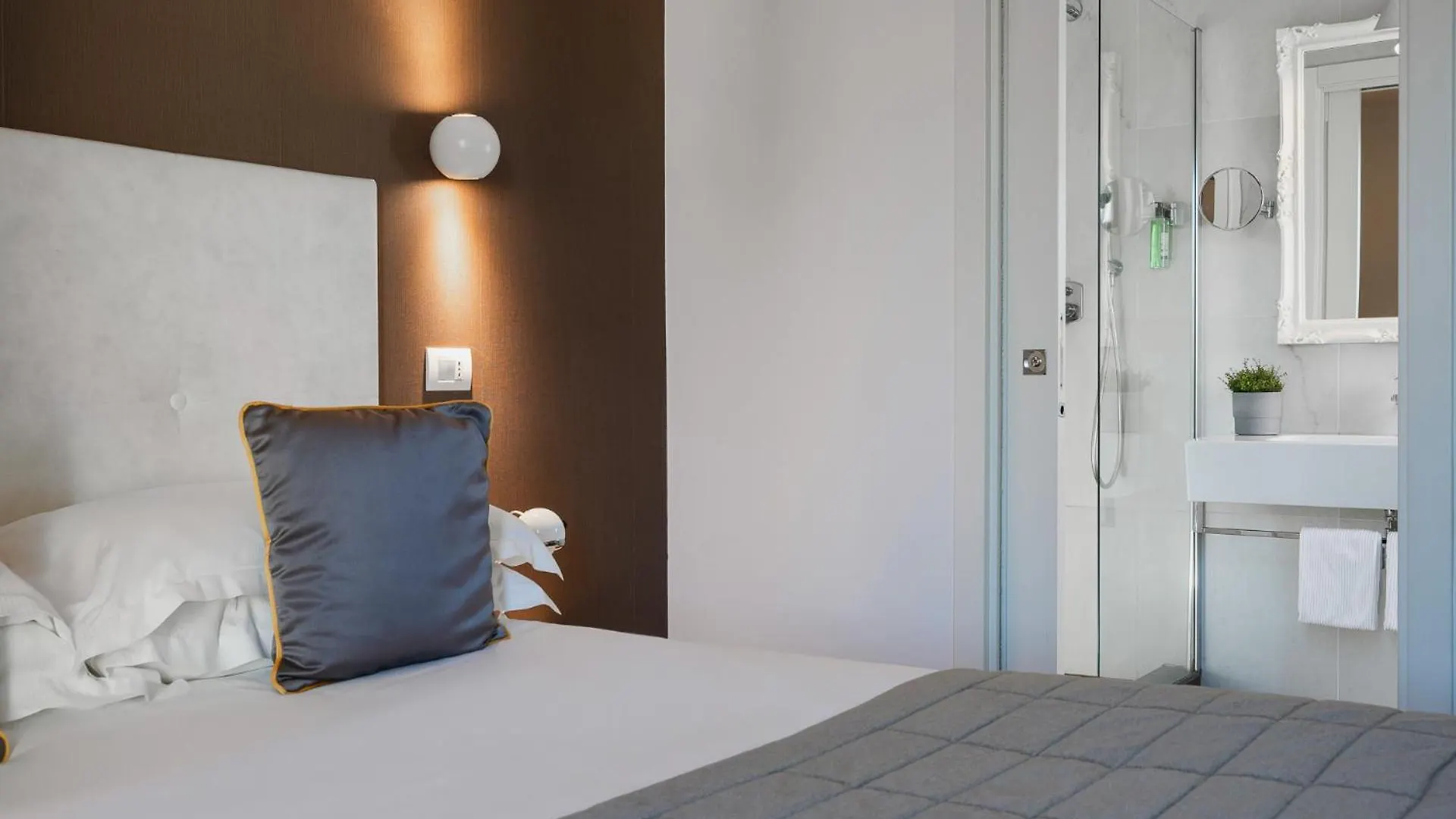 Hotel Select Suites & Spa - Apartments リッチョーネ 4*,